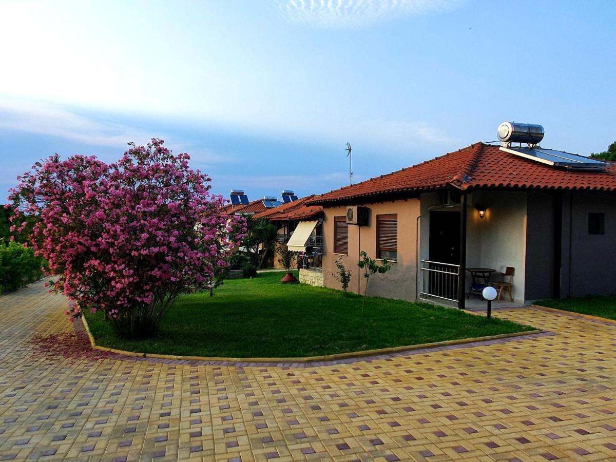 Апартаменты Katina'S House Вурвуру Экстерьер фото