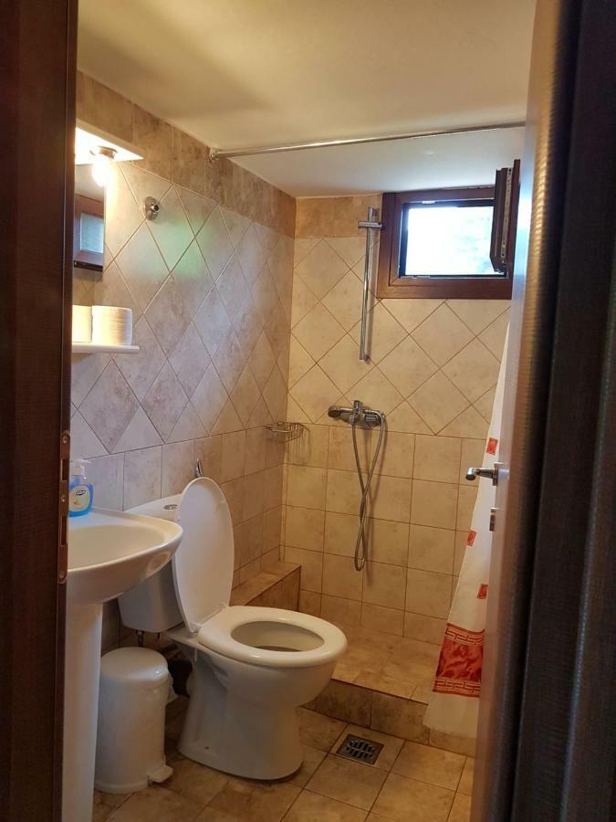 Апартаменты Katina'S House Вурвуру Экстерьер фото